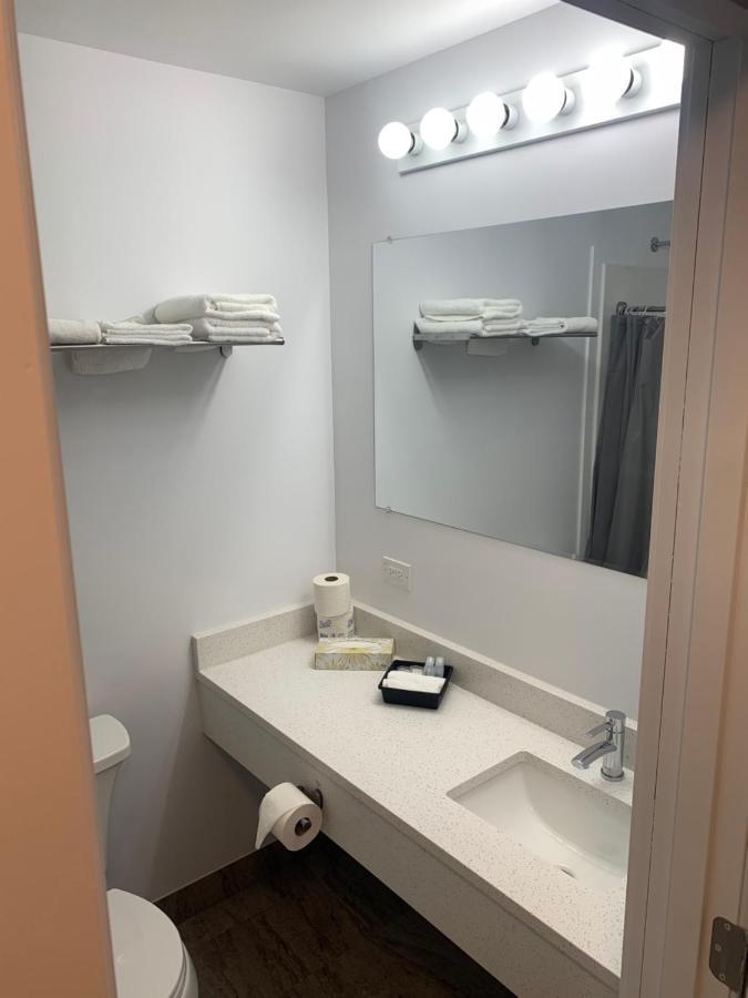 Nor Villa Hotel Winnipeg Eksteriør bilde